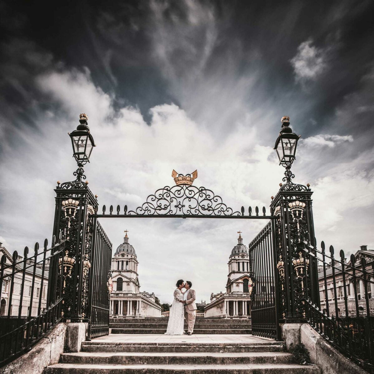 Jon is a wedding photographer based in London, England. 