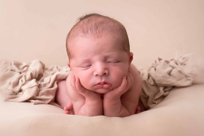 Family and newborn photographer in Hertfordshire