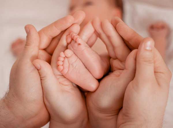 Find newborn photographers anywhere in the UK.